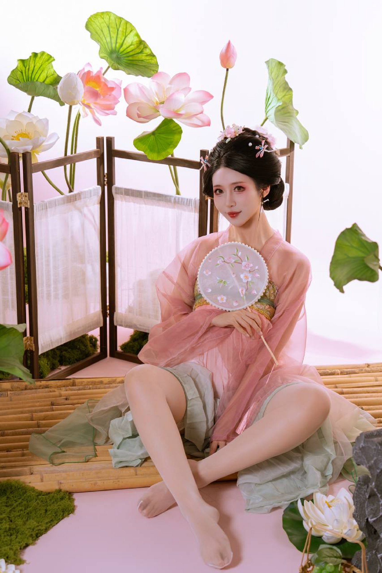 云溪溪135期120.2G私拍写真高清合集持续收录